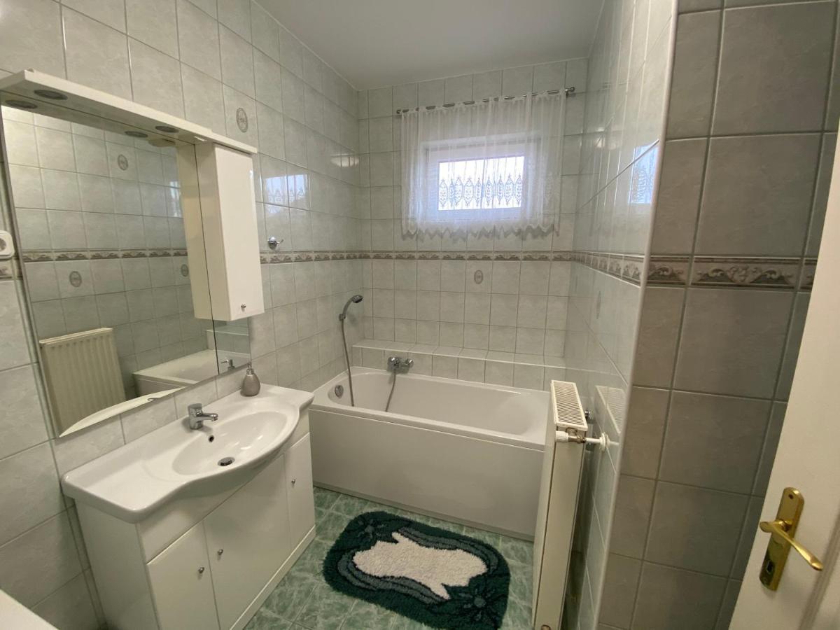 Sárga-Kék ház Apartamento Vonyarcvashegy Exterior foto